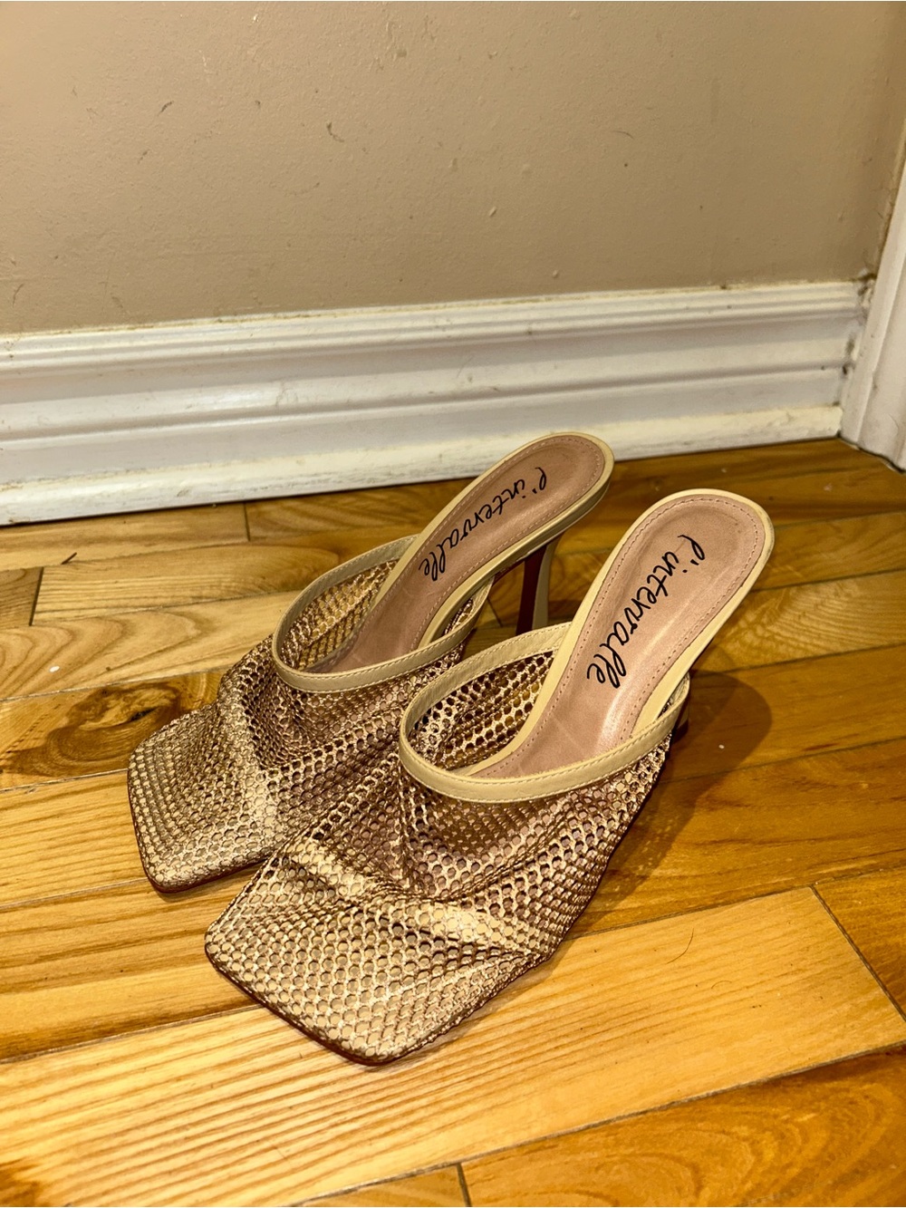 L'INTERVALLE Textured Heels